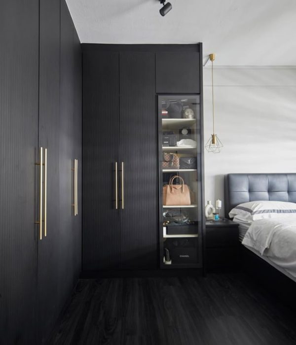 a4245ddfa9b05651ad5fc83789a033de